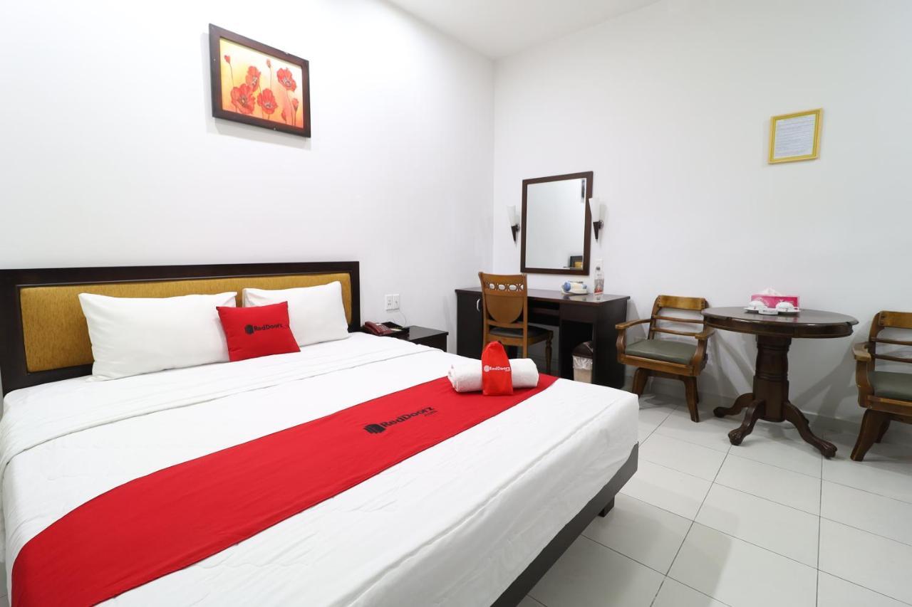 Khách sạn Reddoorz Saigon Modern 2 Ba Vi