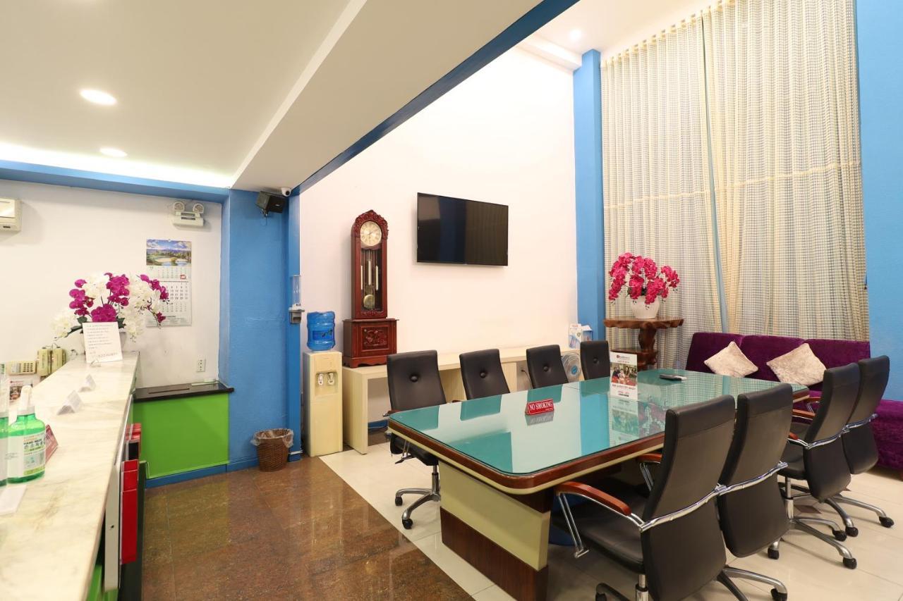 Reddoorz Saigon Modern 2 Ba Vi Hotel